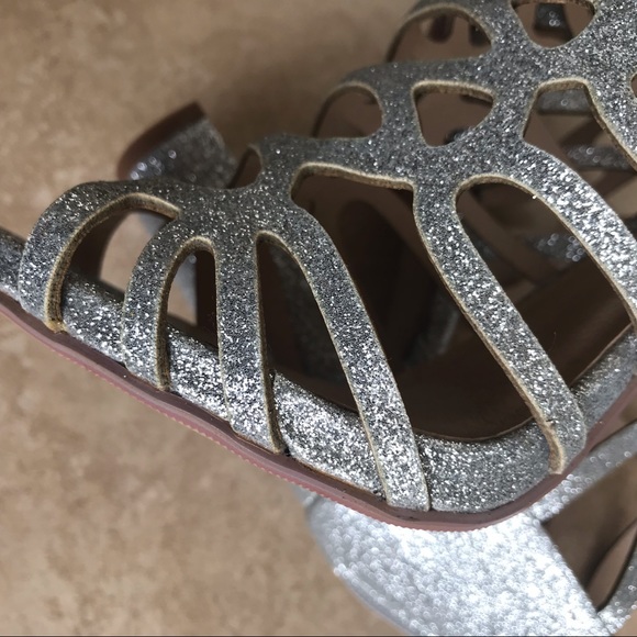 Delicious strappy sparkle evening heels - Picture 8 of 8